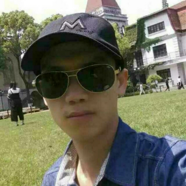 龙小华的第一张照片--长乐交友网