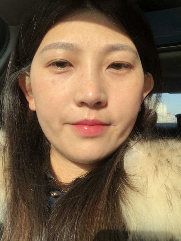 轻闭双眼的第一张照片--长乐交友网
