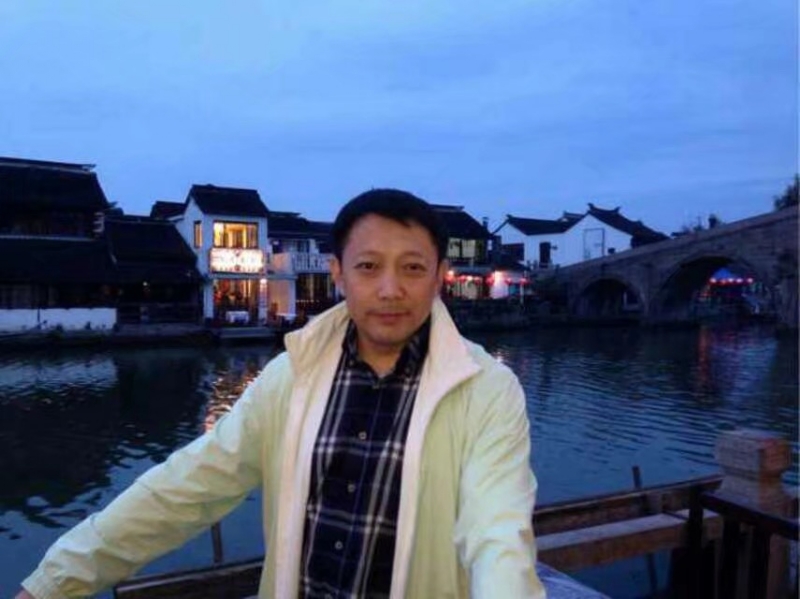 巧克力绅士的第六张照片--长乐交友网