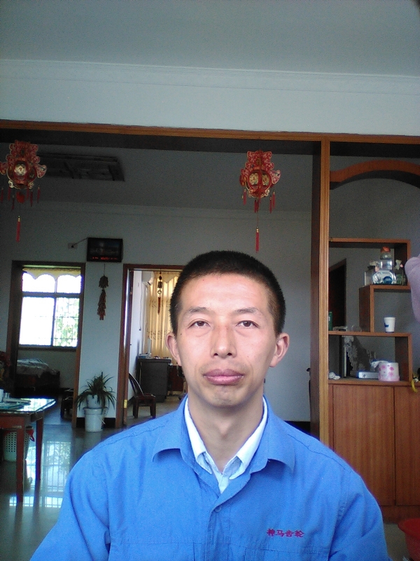 红玫瑰的第一张照片--长乐交友网