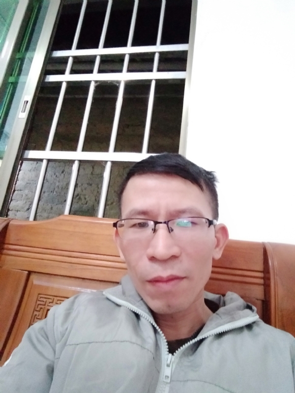 奋斗的第一张照片--长乐交友网
