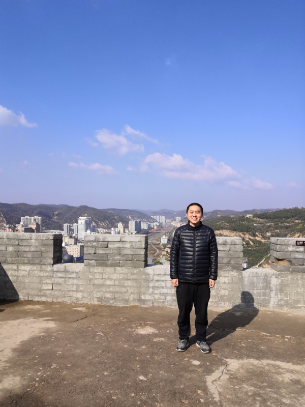 人间不值得的第一张照片--长乐交友网