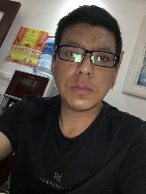 牵手的第三张照片--长乐交友网