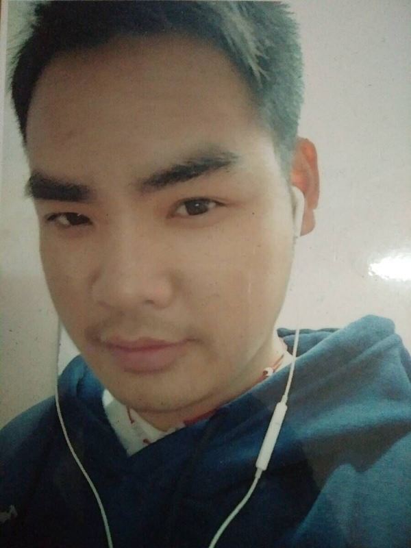 渴望爱的第一张照片--长乐交友网