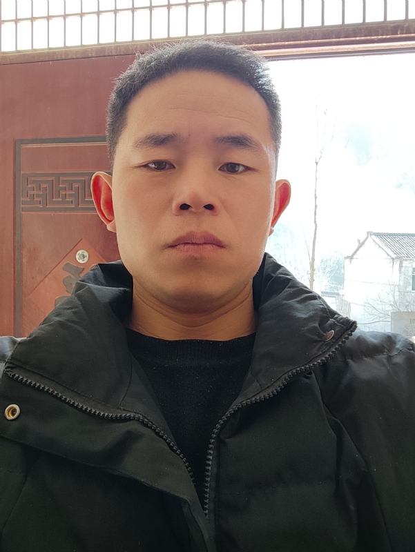 勇敢的成长的第一张照片--长乐交友网