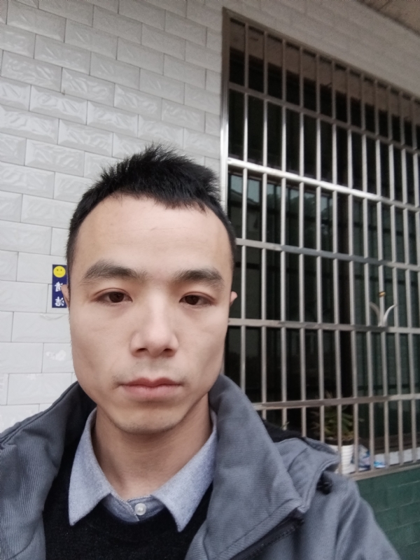 笑得那么开心的第一张照片--长乐交友网