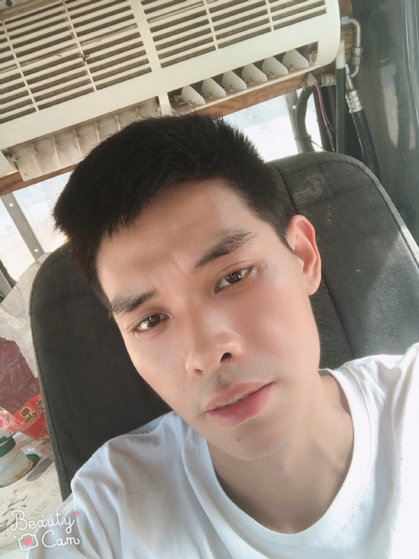 小董的第一张照片--长乐交友网