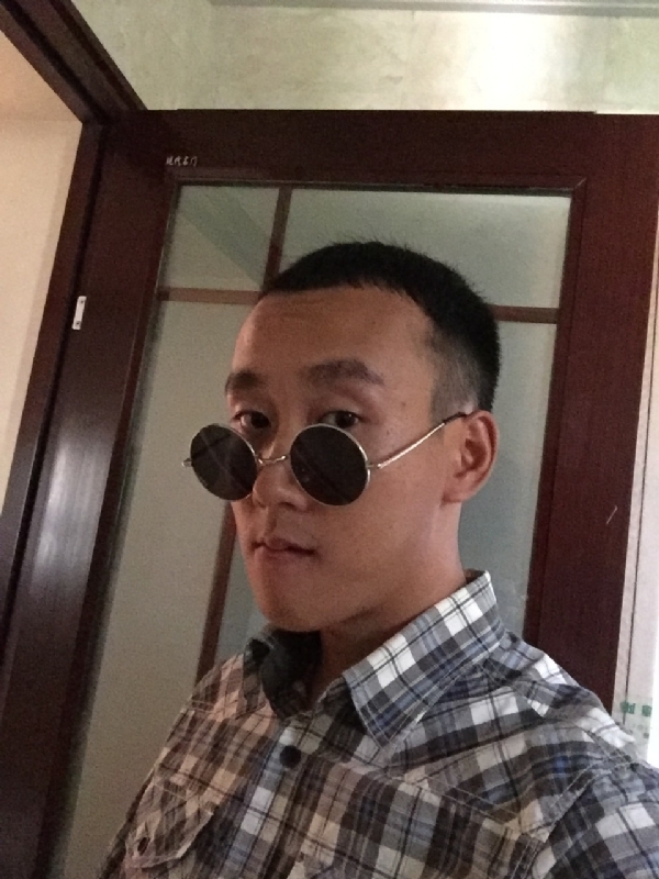 悲喜的第一张照片--长乐交友网