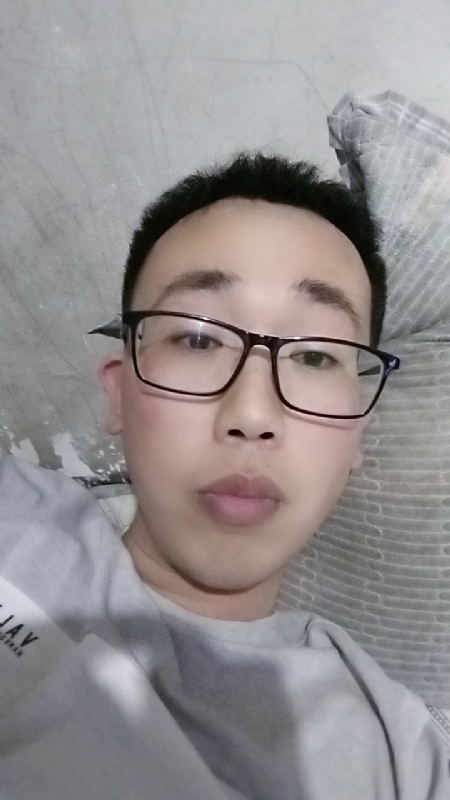 喜欢比我大的女人的第一张照片--长乐交友网