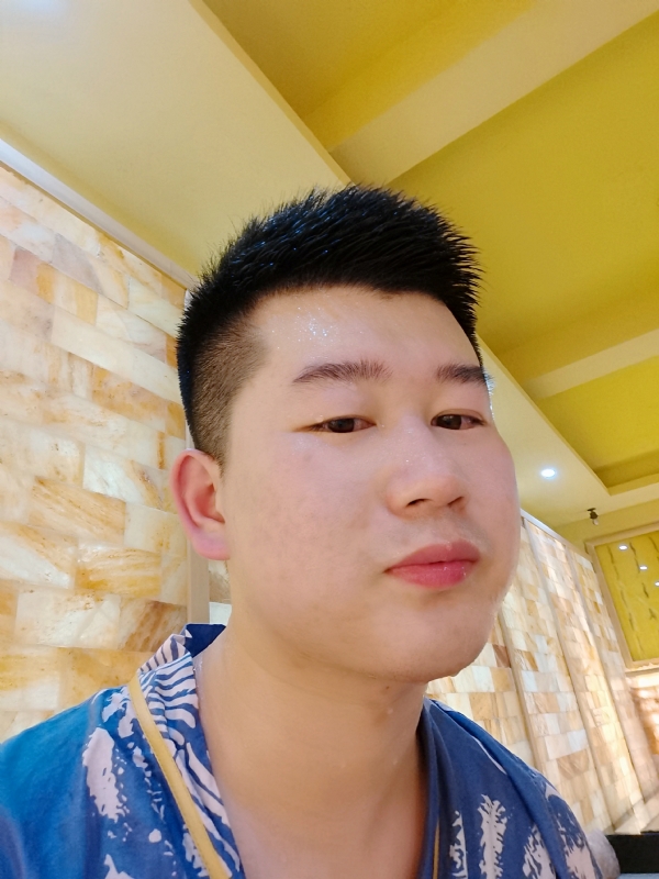 六月与阿十二的第一张照片--长乐交友网
