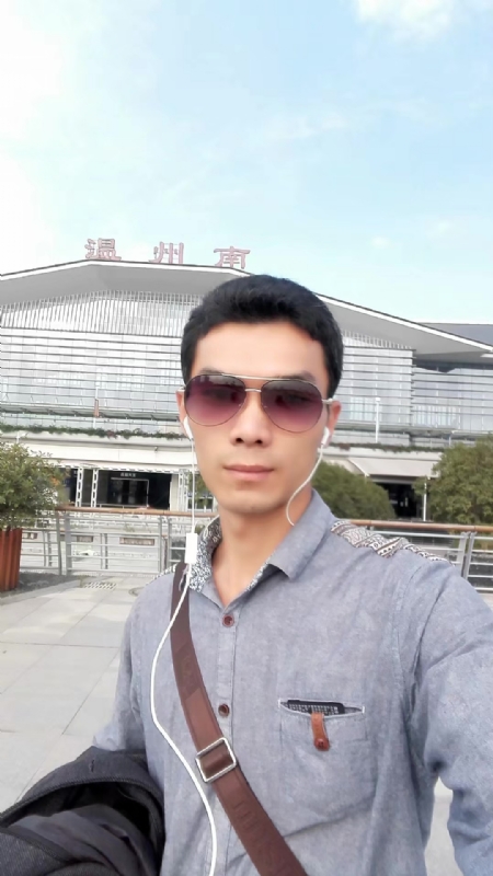 错把真心喂了狗的第三张照片--长乐交友网