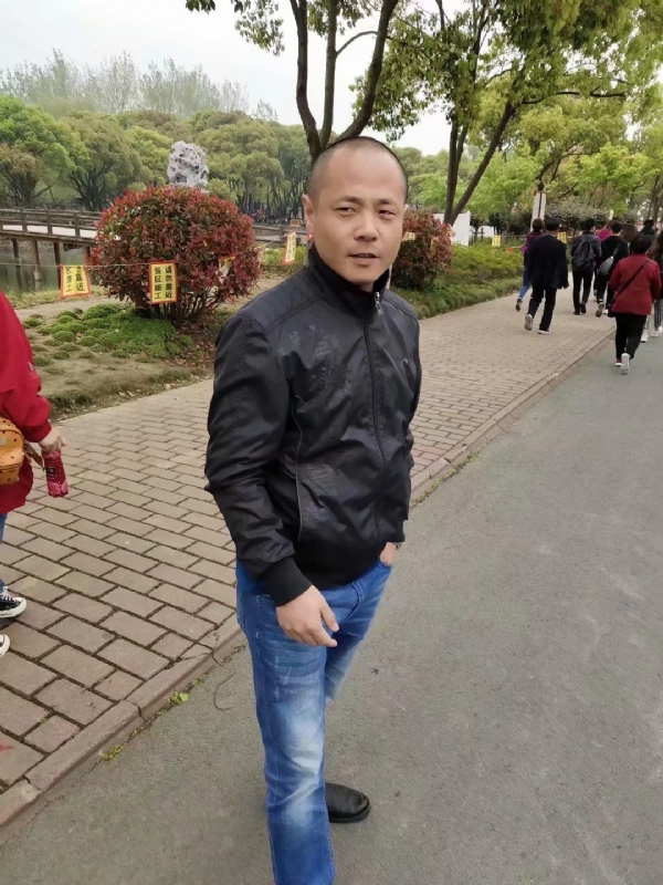 傻子的第一张照片--长乐交友网