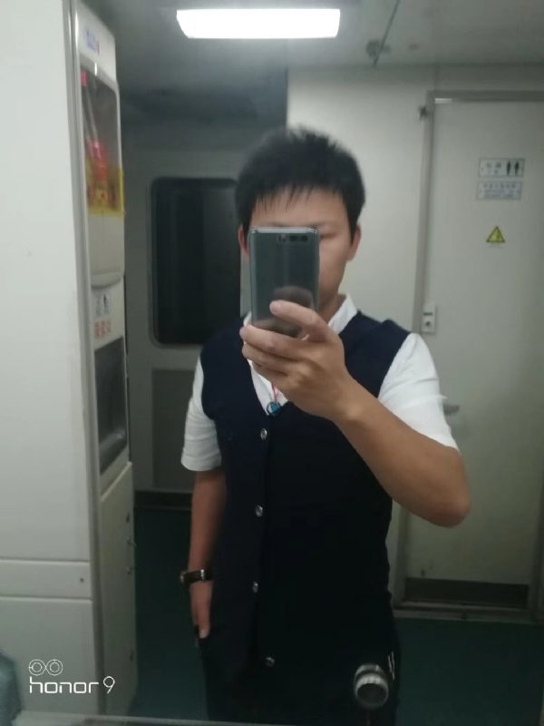 阳光下de幸福的第一张照片--长乐交友网