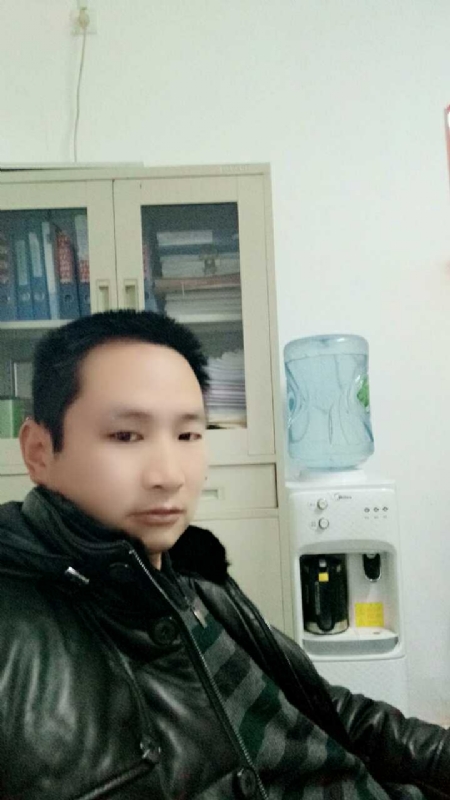 蓝色棒棒糖的第一张照片--长乐交友网