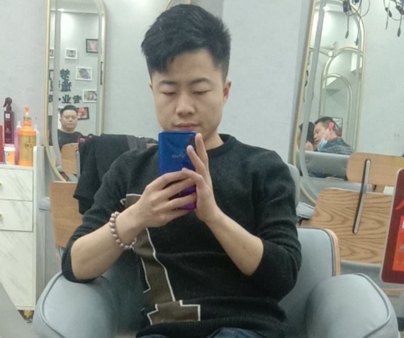 无法自拔的第一张照片--长乐交友网