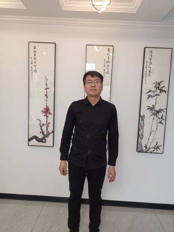情义比天高的第一张照片--长乐交友网