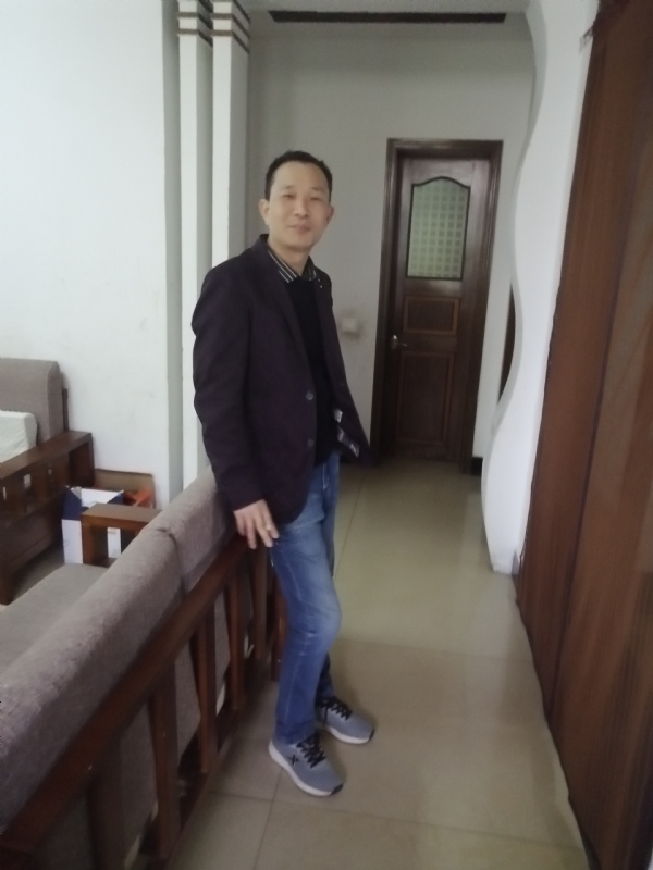 相亲相爱的第二张照片--长乐交友网