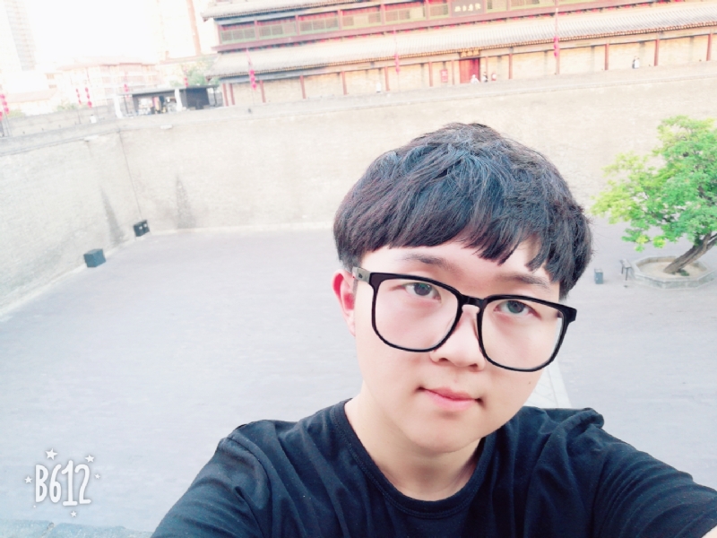 白夜行中人的第三张照片--长乐交友网