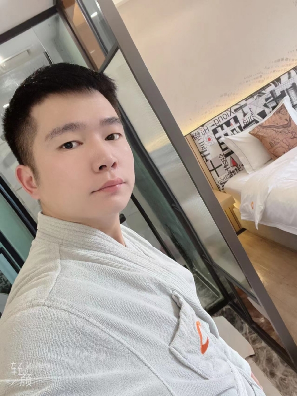绿帽的第一张照片--长乐交友网