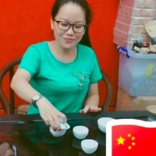 妖娆的第一张照片--长乐交友网