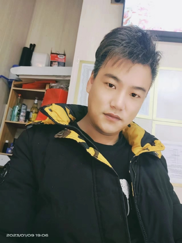 孤酒枕愁眼眠的第一张照片--长乐交友网