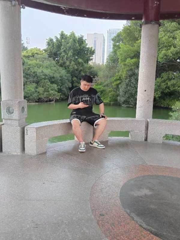 不善挽留的第一张照片--长乐交友网