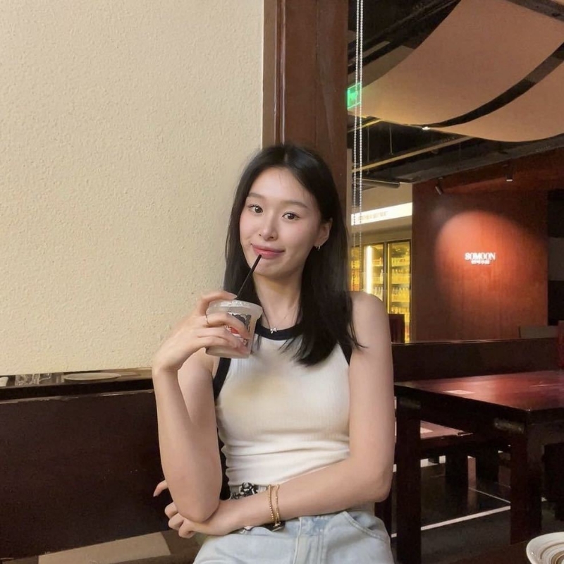 羽毛的第一张照片--长乐交友网